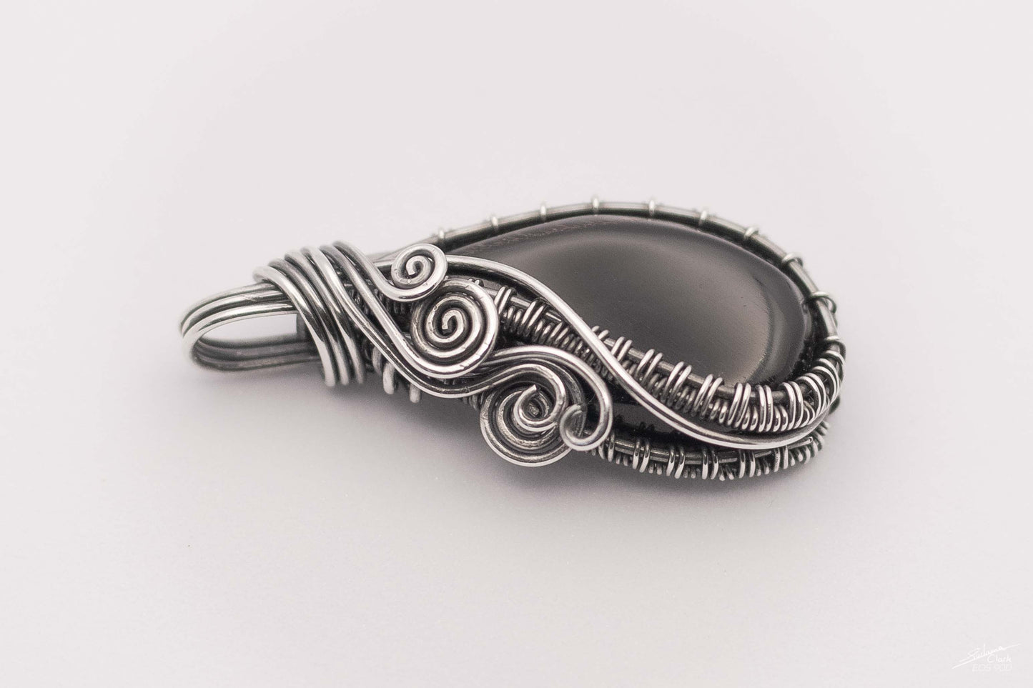 Pendant Droplet Hoof