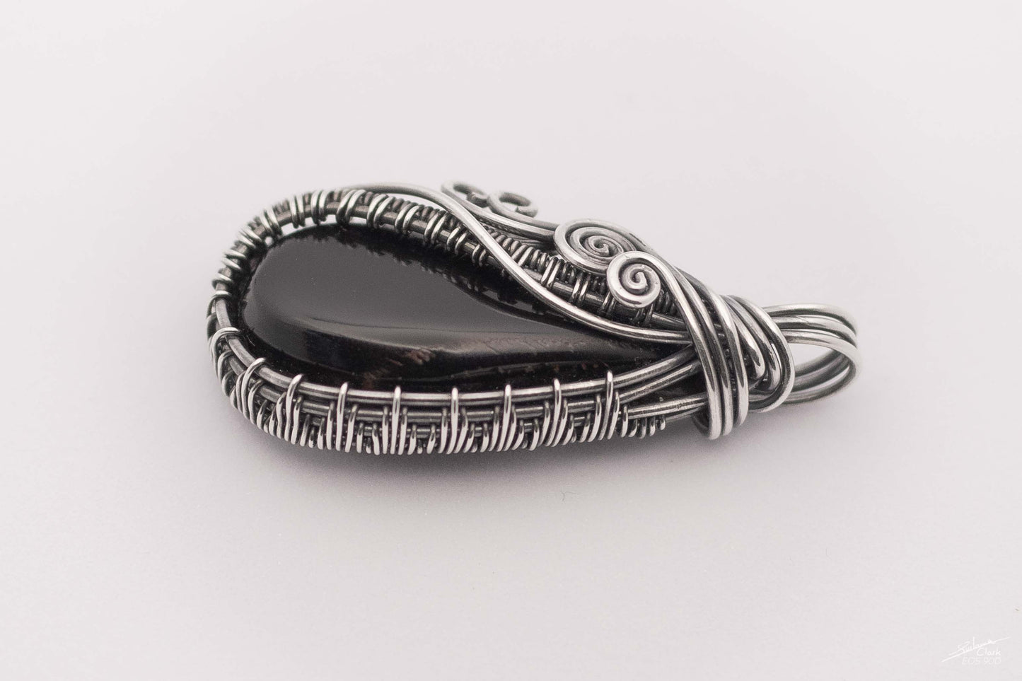 Pendant Droplet Hoof